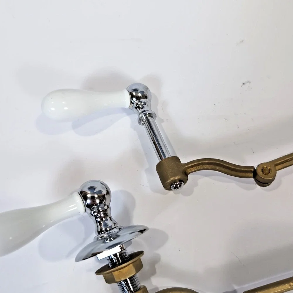 TOILET FLUSH LEVERS Moen Inspirations Tank Lever Porcelain & Chome 1 Complete
